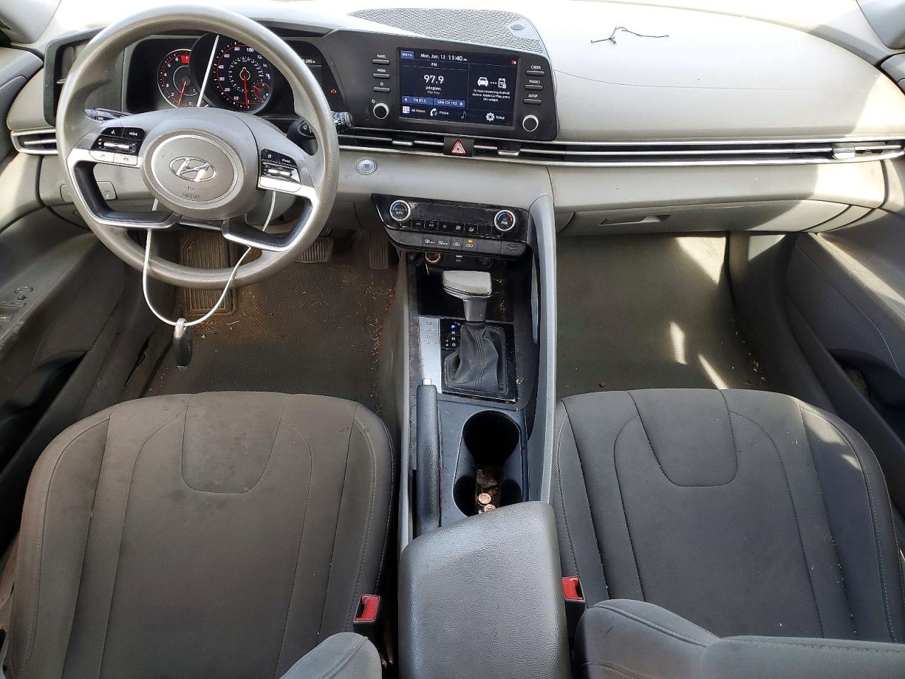 2022 HYUNDAI ELANTRA SEL photo 15