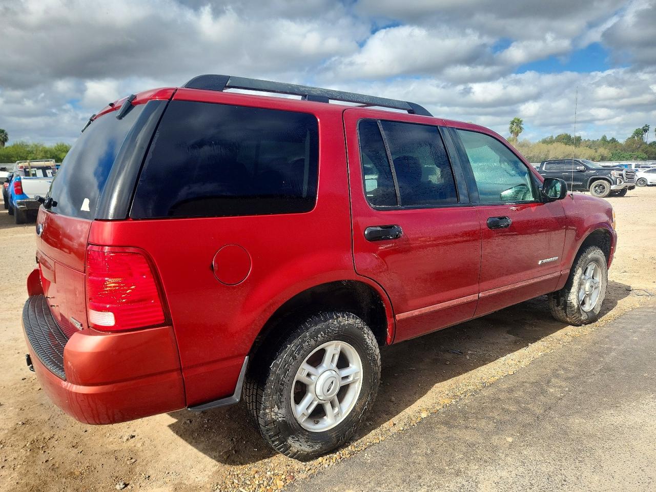 2005 FORD EXPLORER XLT photo 3