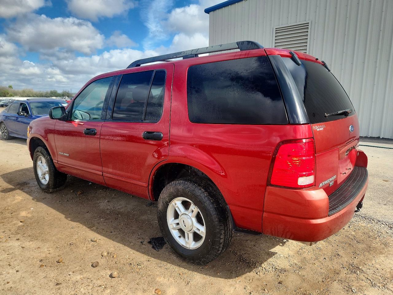 2005 FORD EXPLORER XLT photo 2