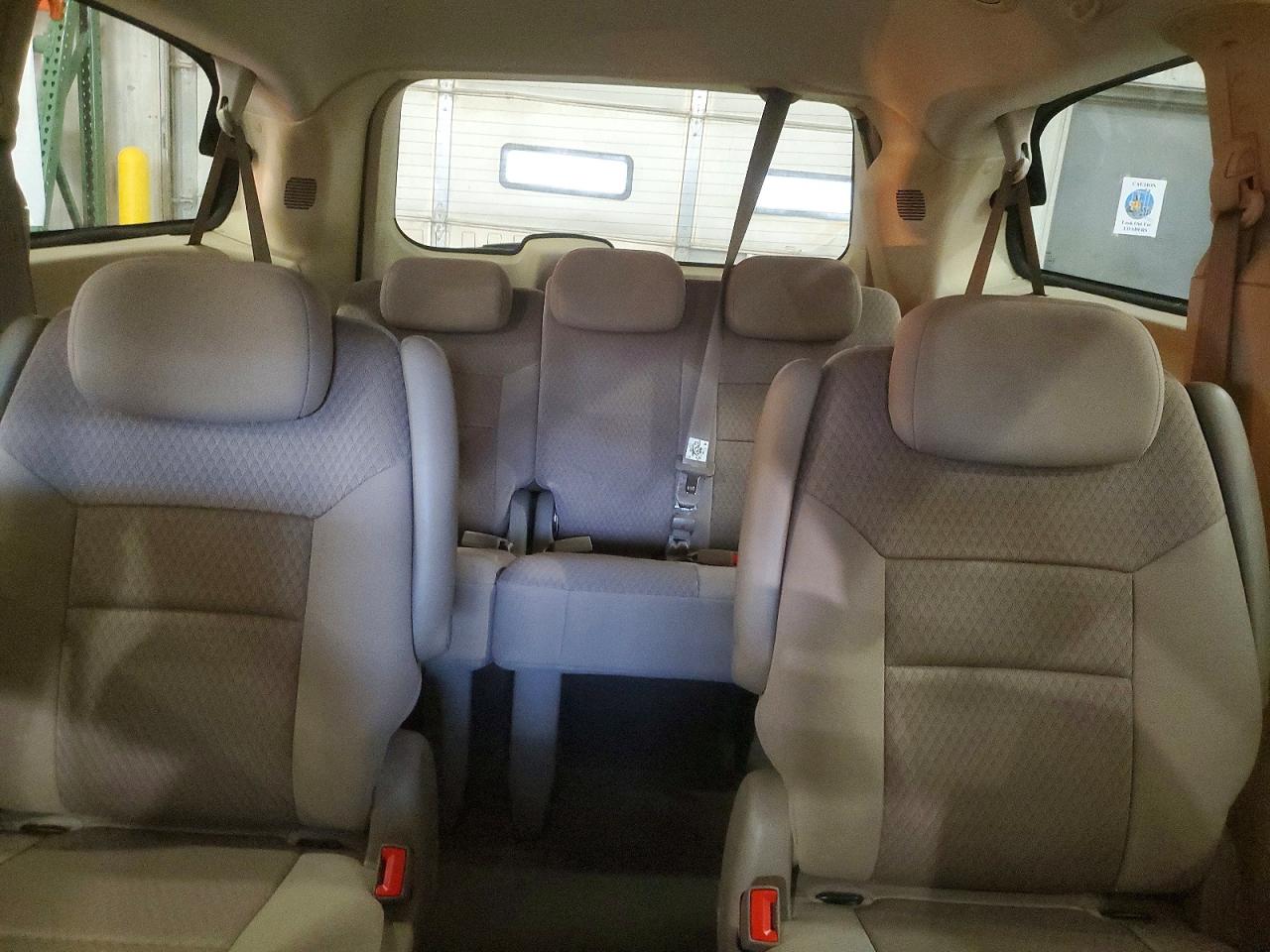 2008 CHRYSLER TOWN & COUNTRY TOURING photo 10
