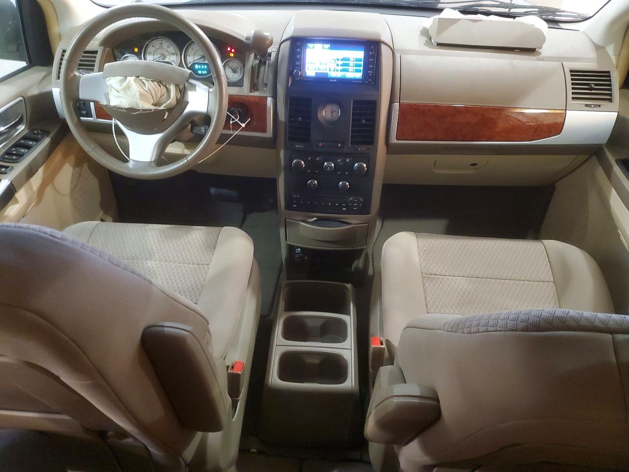2008 CHRYSLER TOWN & COUNTRY TOURING photo 8
