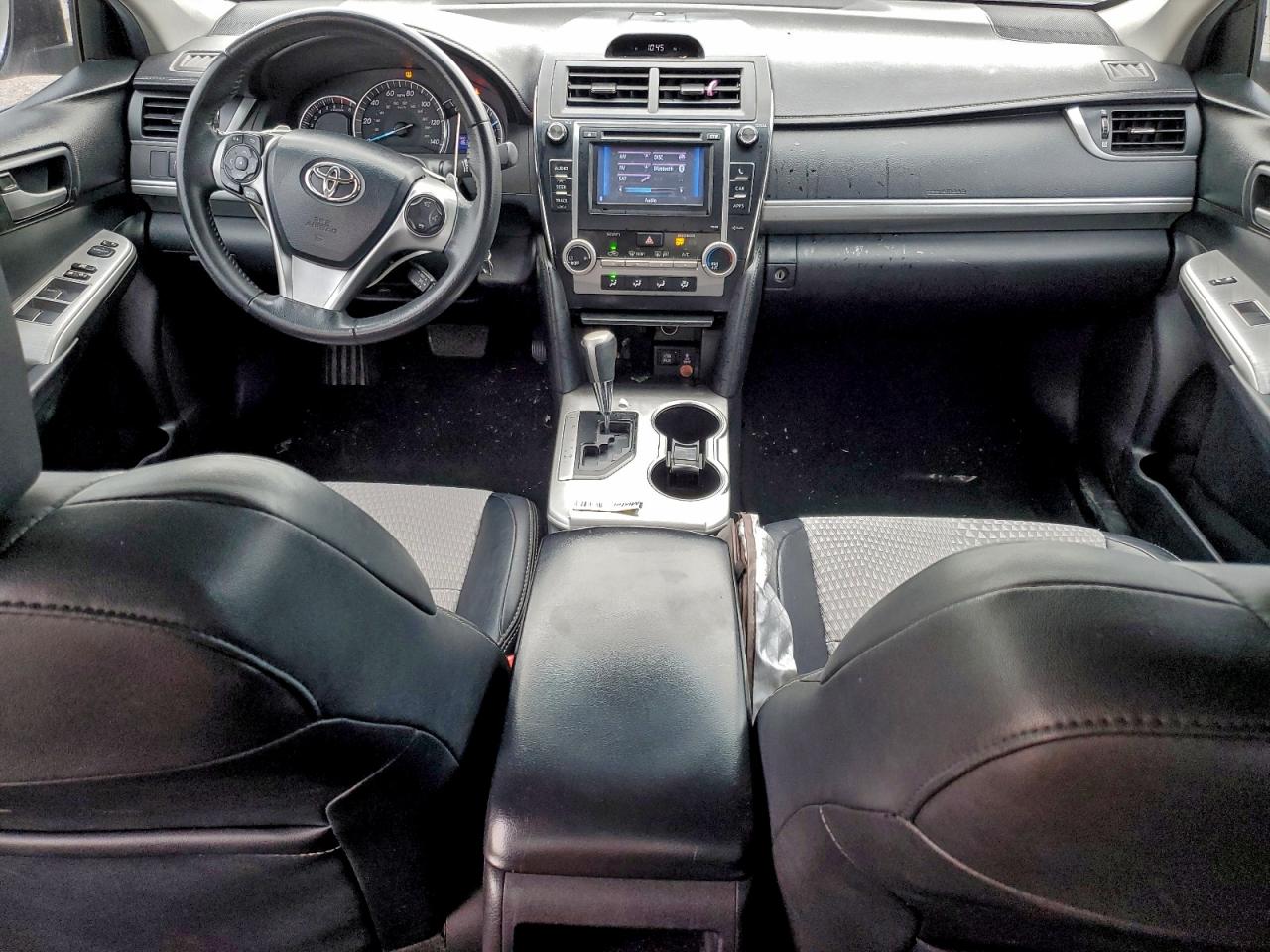 2013 TOYOTA CAMRY L photo 8