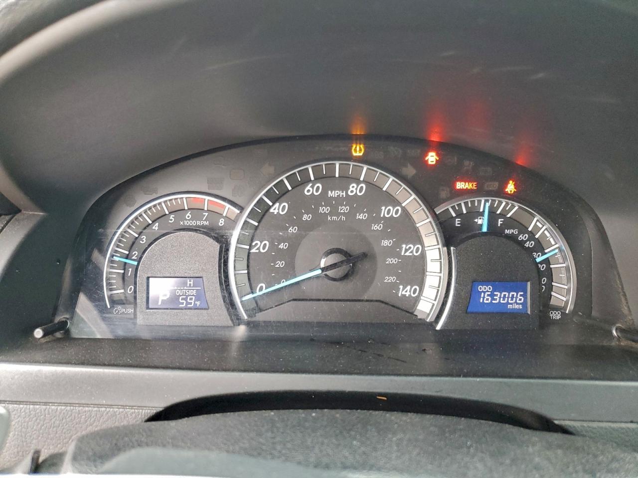2013 TOYOTA CAMRY L photo 9