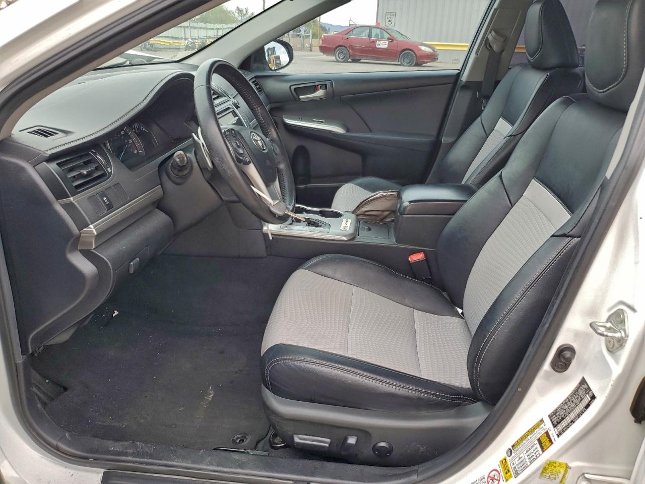 2013 TOYOTA CAMRY L photo 7