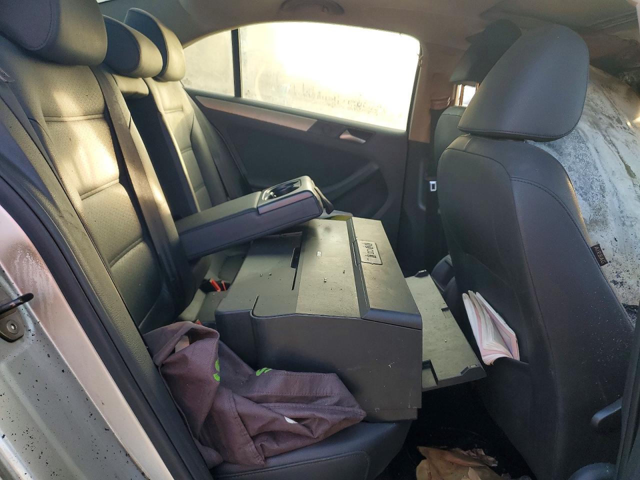 2013 VOLKSWAGEN JETTA SE photo 10