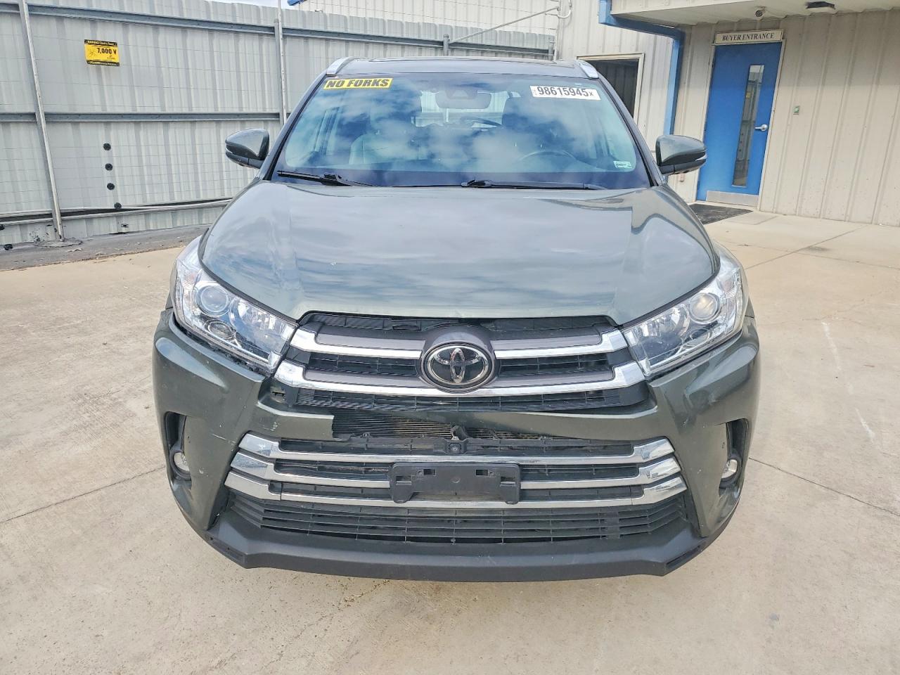 2019 TOYOTA HIGHLANDER LIMITED photo 5