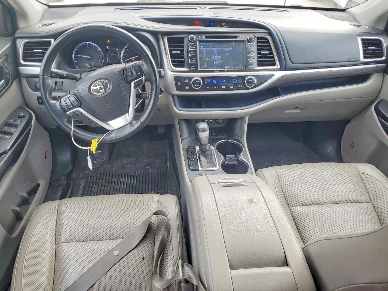 2019 TOYOTA HIGHLANDER LIMITED photo 8