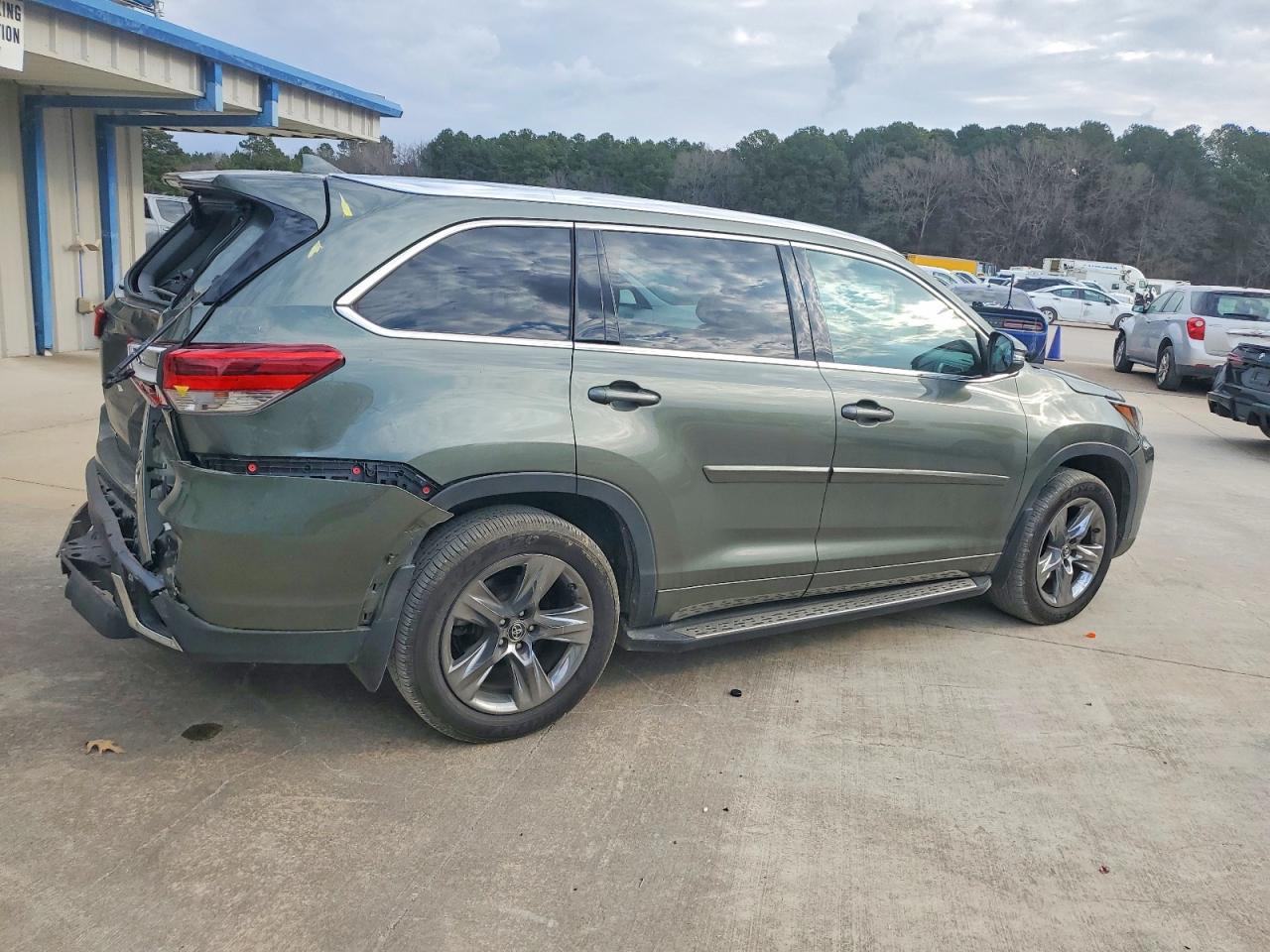 2019 TOYOTA HIGHLANDER LIMITED photo 3