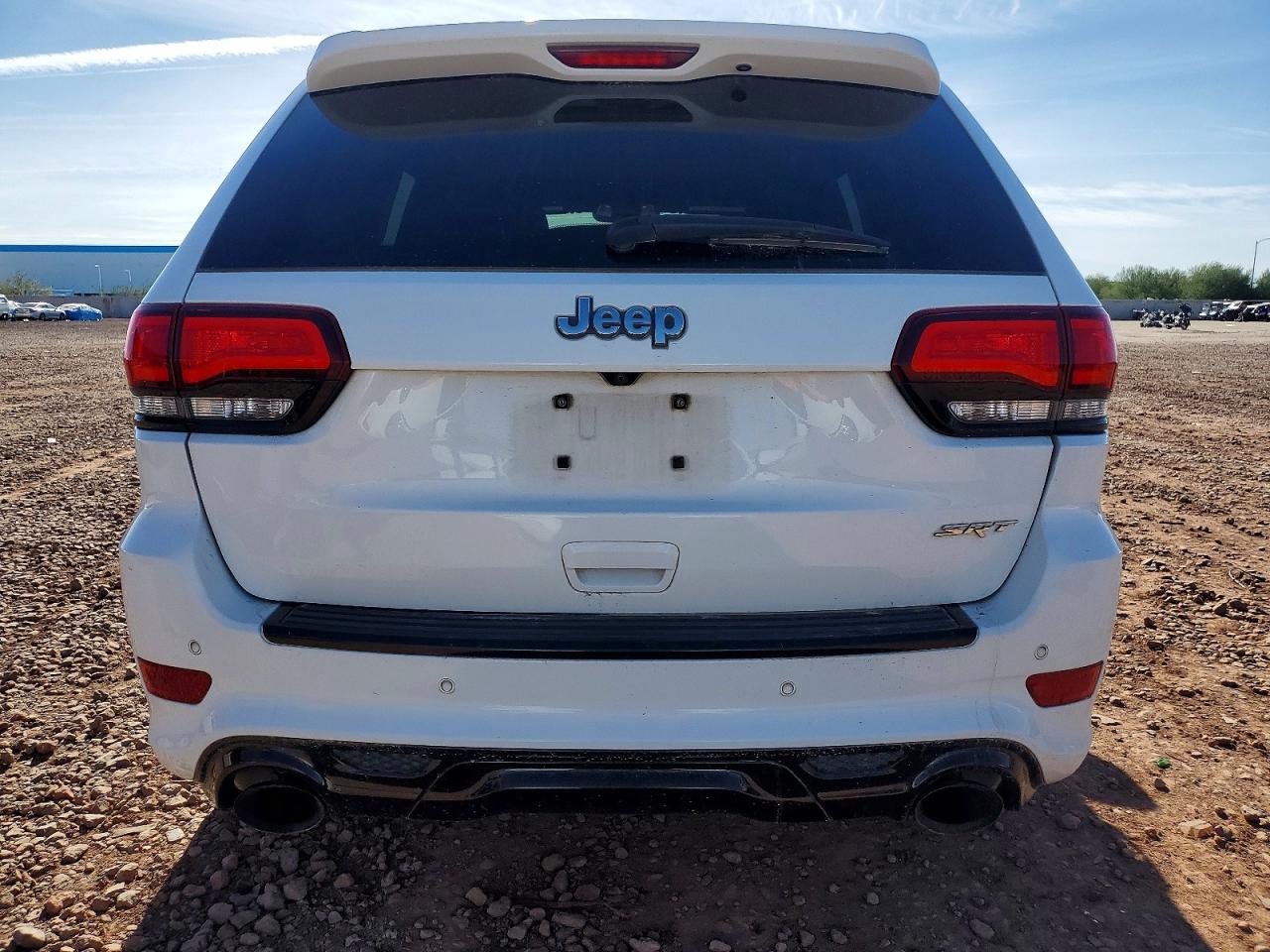 2015 JEEP GRAND CHEROKEE SRT-8 photo 6