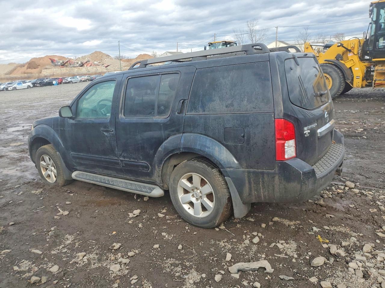 2008 NISSAN PATHFINDER S photo 2