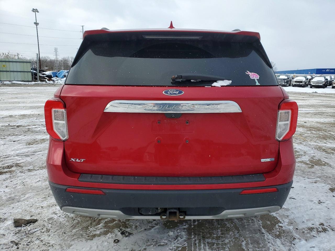 2020 FORD EXPLORER XLT photo 6