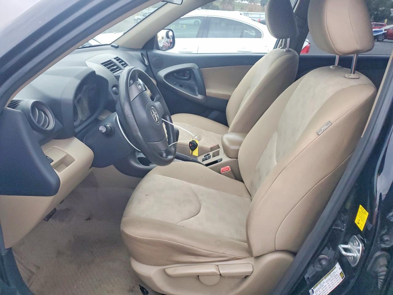 2010 TOYOTA RAV4 photo 7
