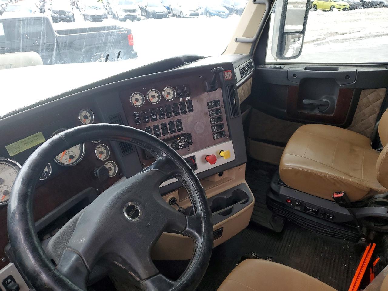 2019 FREIGHTLINER 122SD photo 9