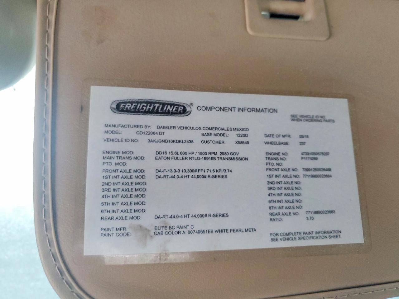 2019 FREIGHTLINER 122SD photo 17