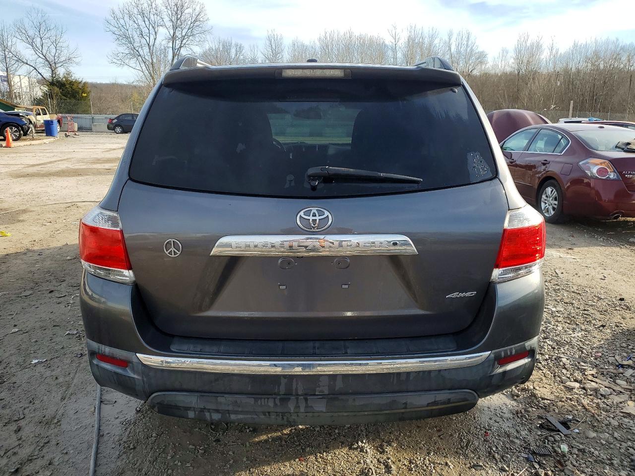 2011 TOYOTA HIGHLANDER LIMITED photo 6