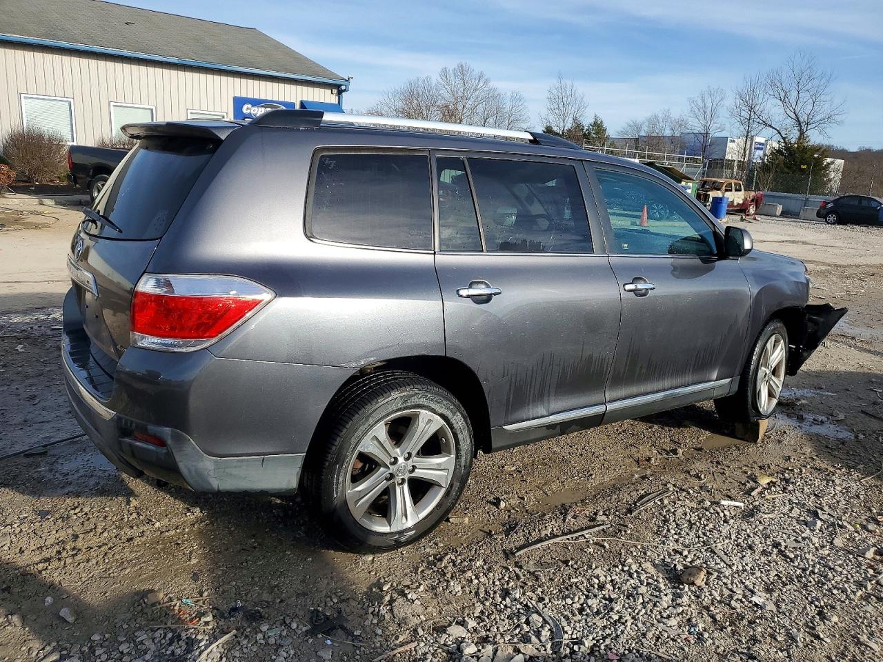 2011 TOYOTA HIGHLANDER LIMITED photo 3