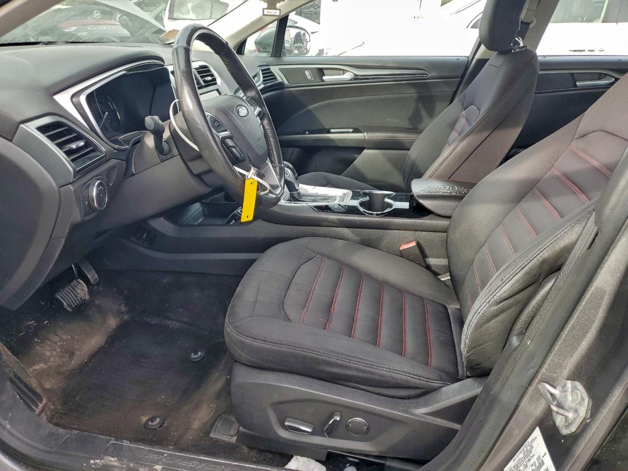 2014 FORD FUSION SE photo 13