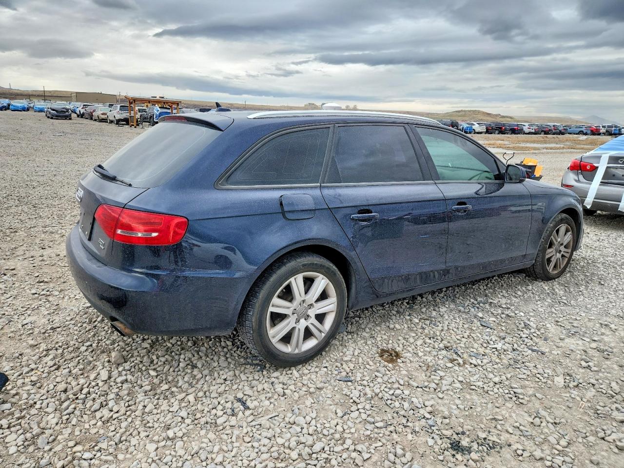 2010 AUDI A4 PREMIUM photo 3