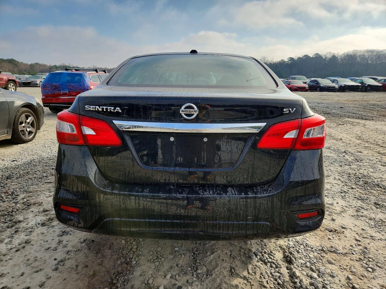 2017 NISSAN SENTRA S photo 6