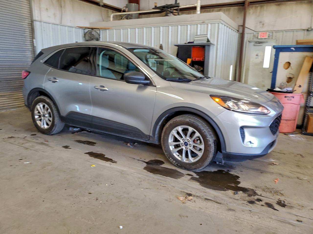 2022 FORD ESCAPE SE photo 4