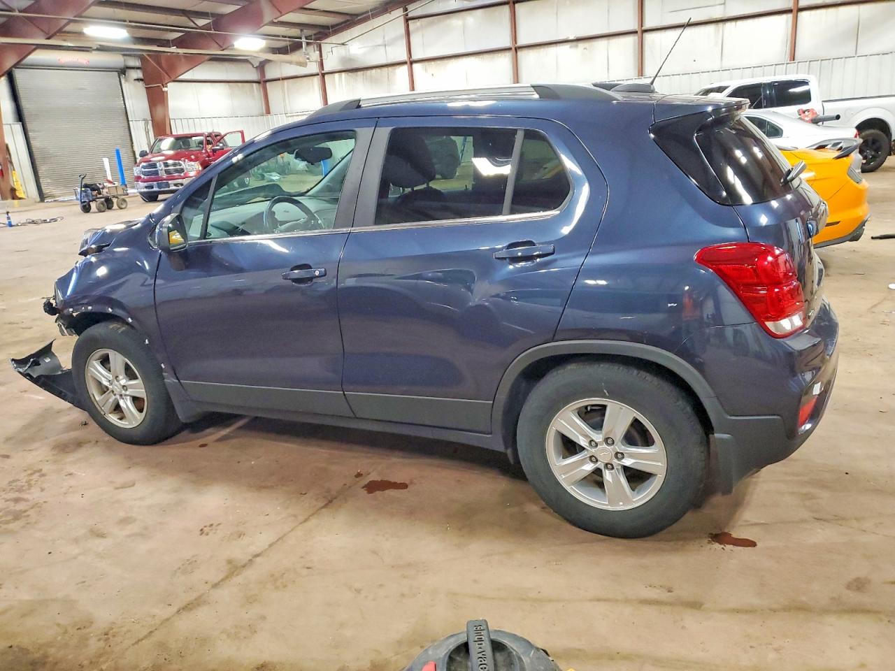 2019 CHEVROLET TRAX 1LT photo 3
