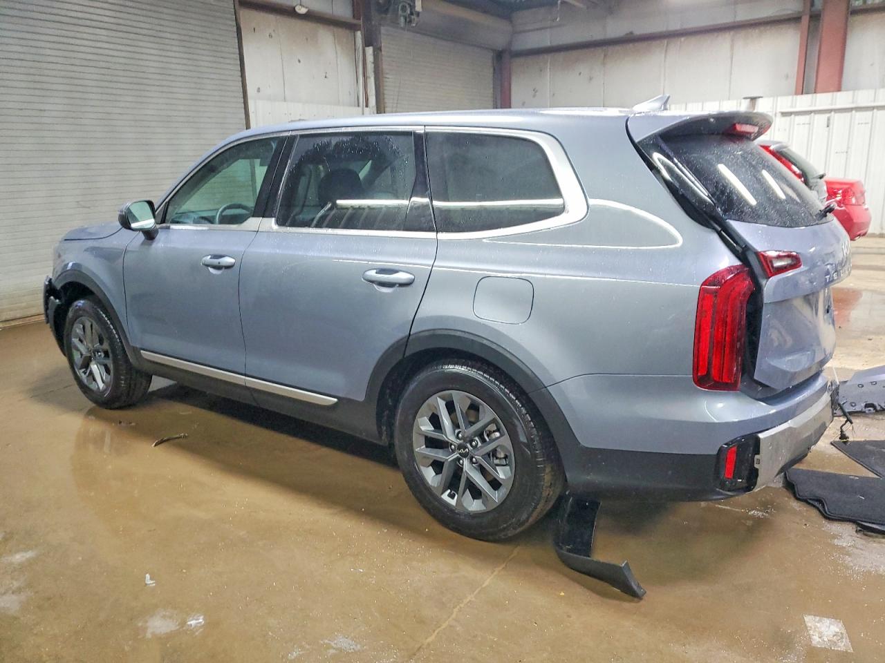 2025 KIA TELLURIDE LX photo 2