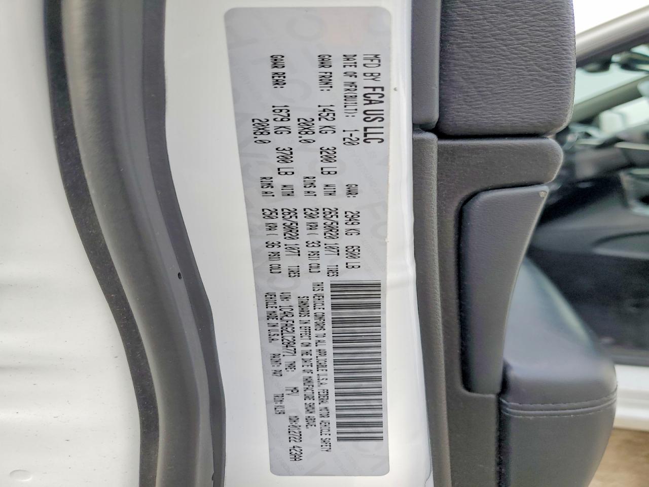 2020 JEEP GRAND CHEROKEE LAREDO photo 13
