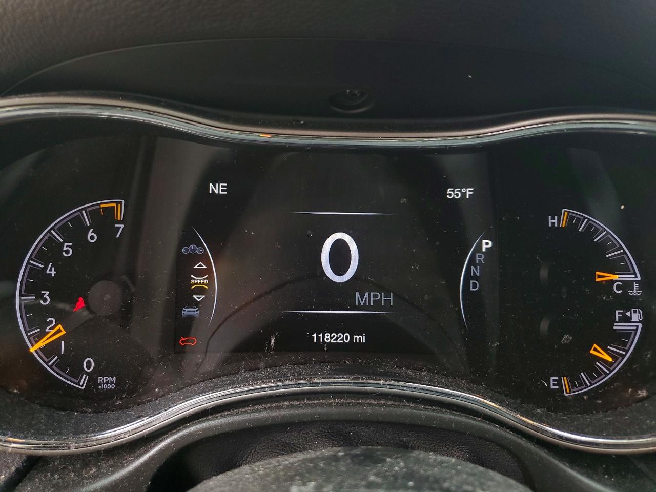 2020 JEEP GRAND CHEROKEE LAREDO photo 9