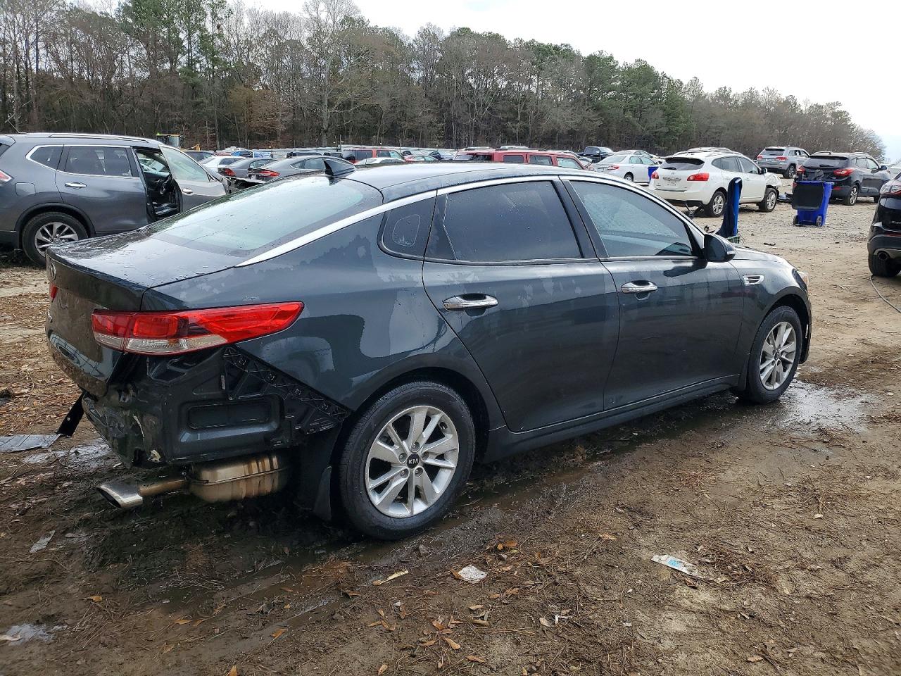 2016 KIA OPTIMA LX photo 3