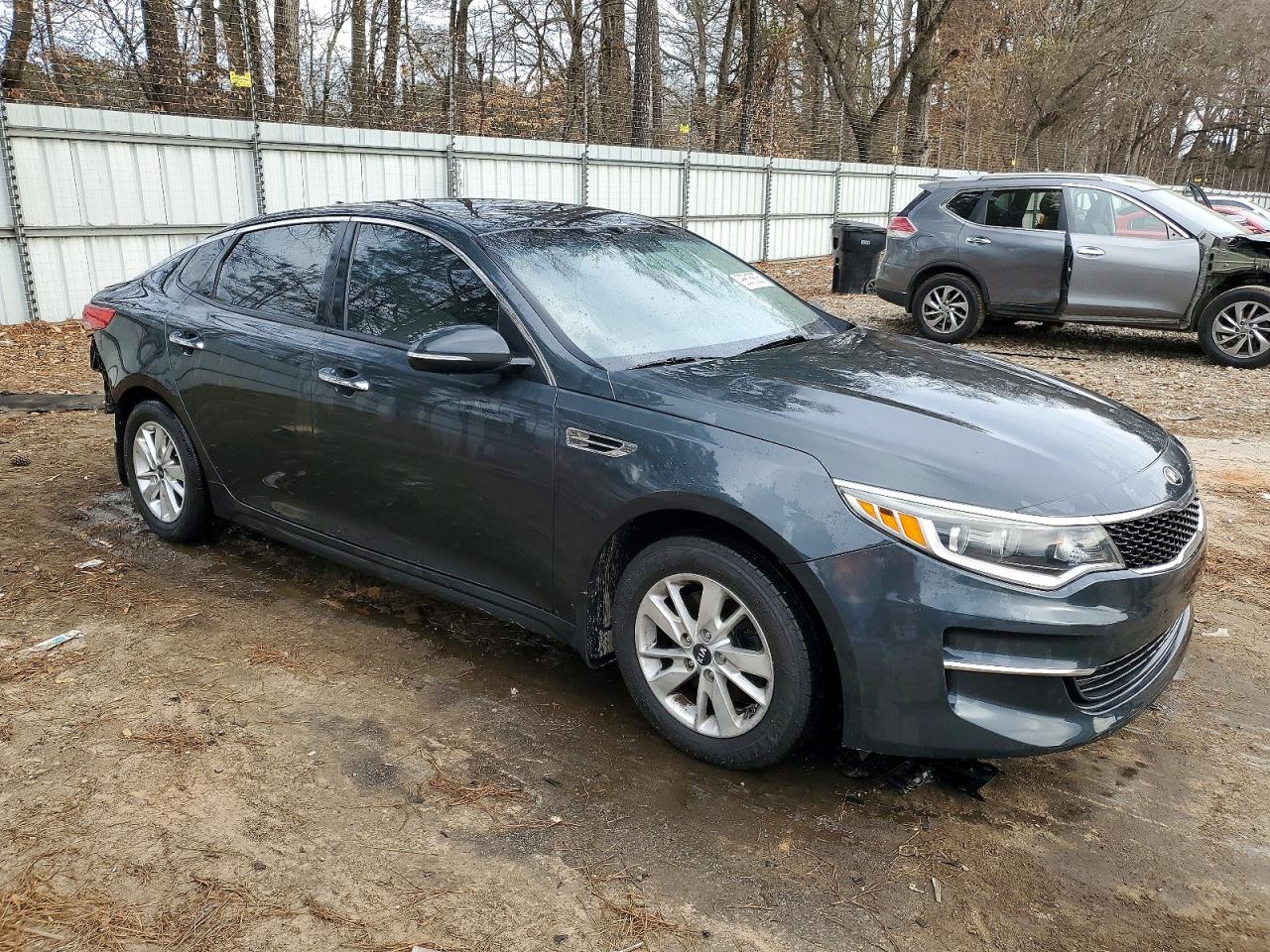 2016 KIA OPTIMA LX photo 4