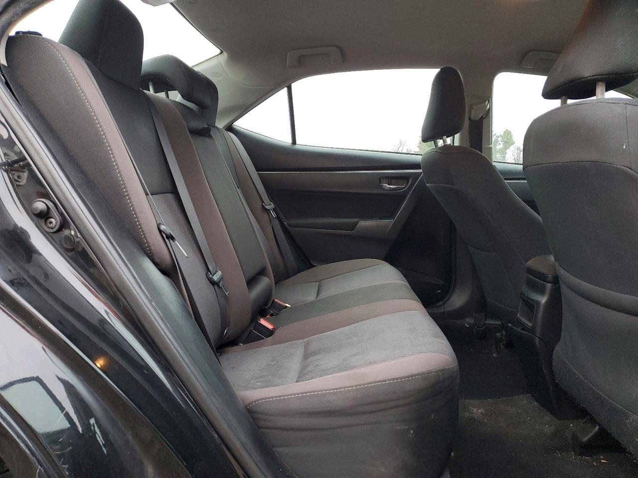 2019 TOYOTA COROLLA L photo 10