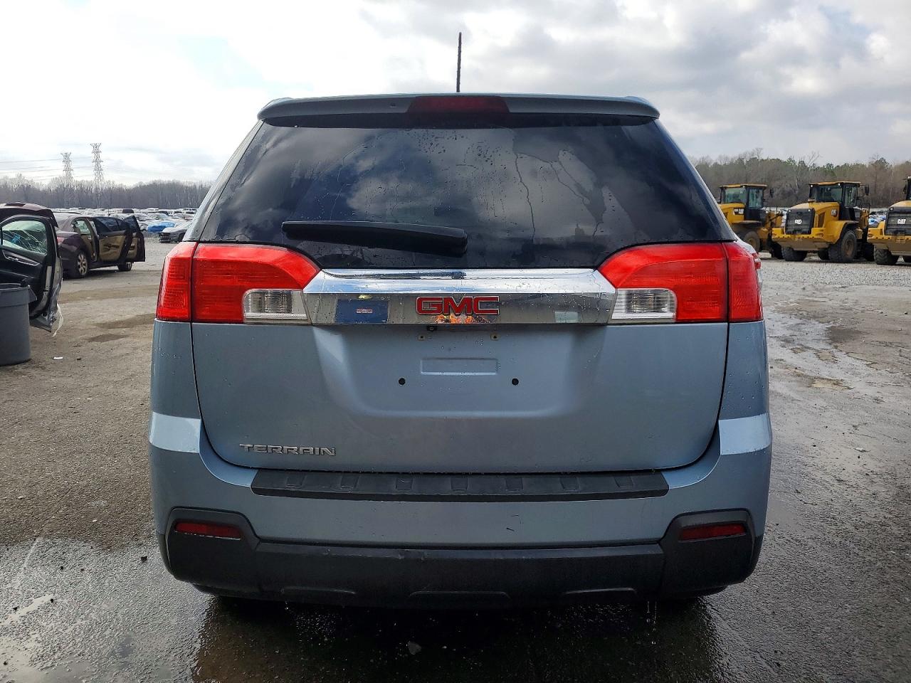 2015 GMC TERRAIN SLE photo 6