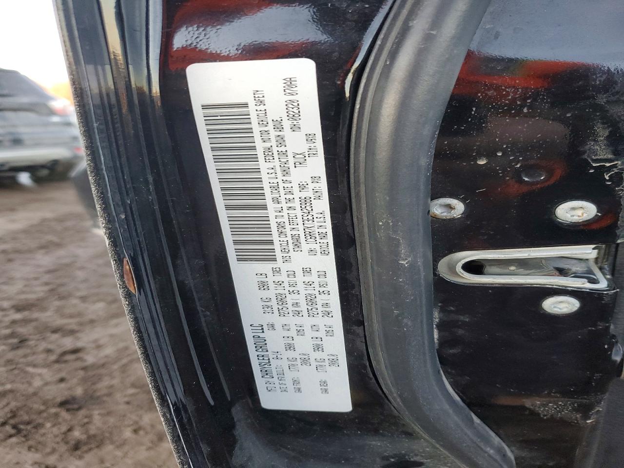2014 RAM 1500 ST photo 12