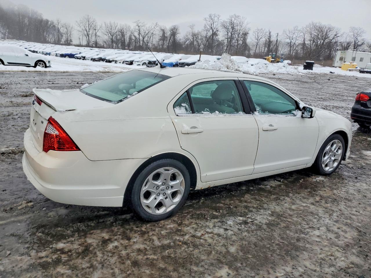 2010 FORD FUSION SE photo 5