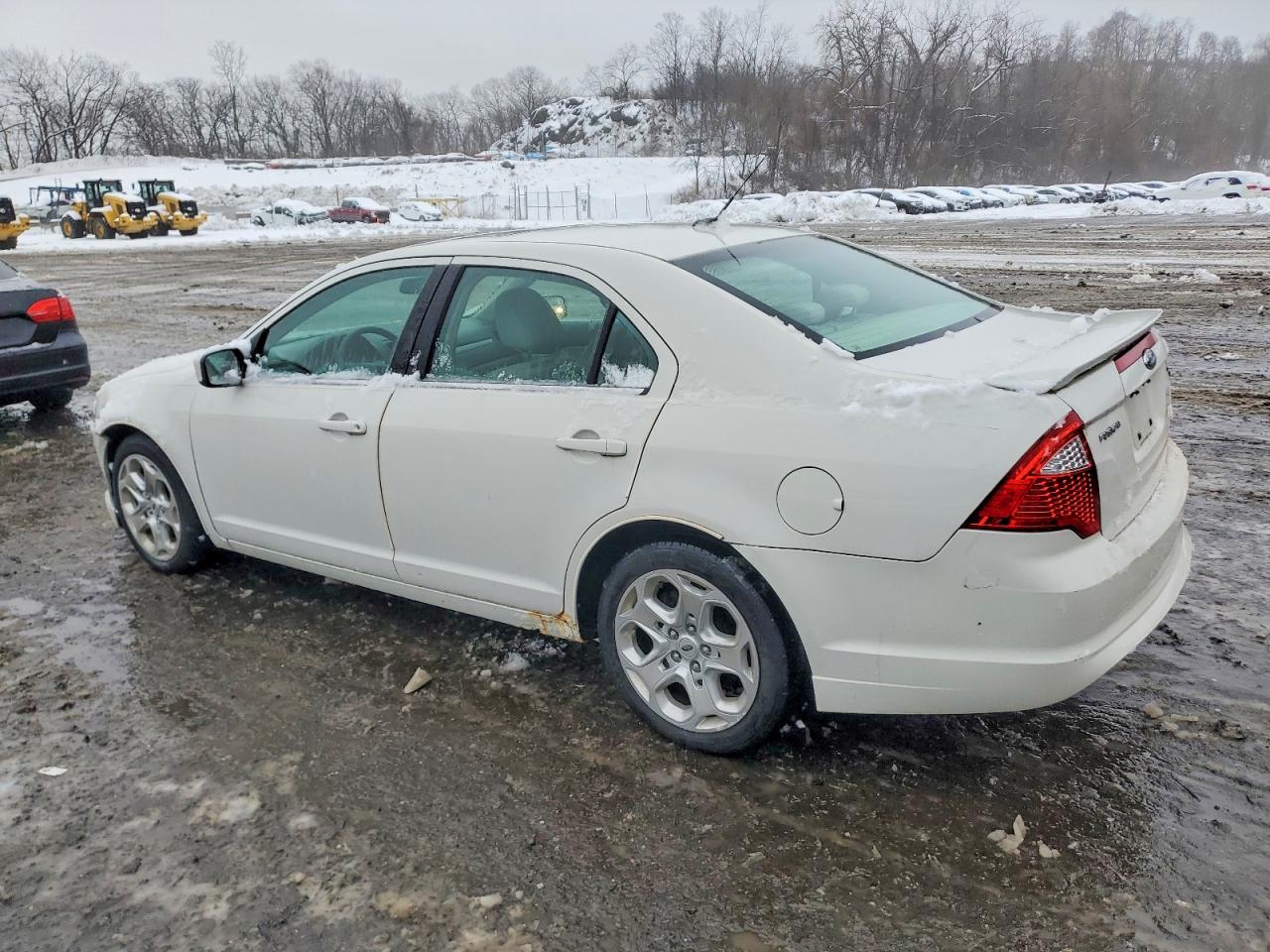 2010 FORD FUSION SE photo 3