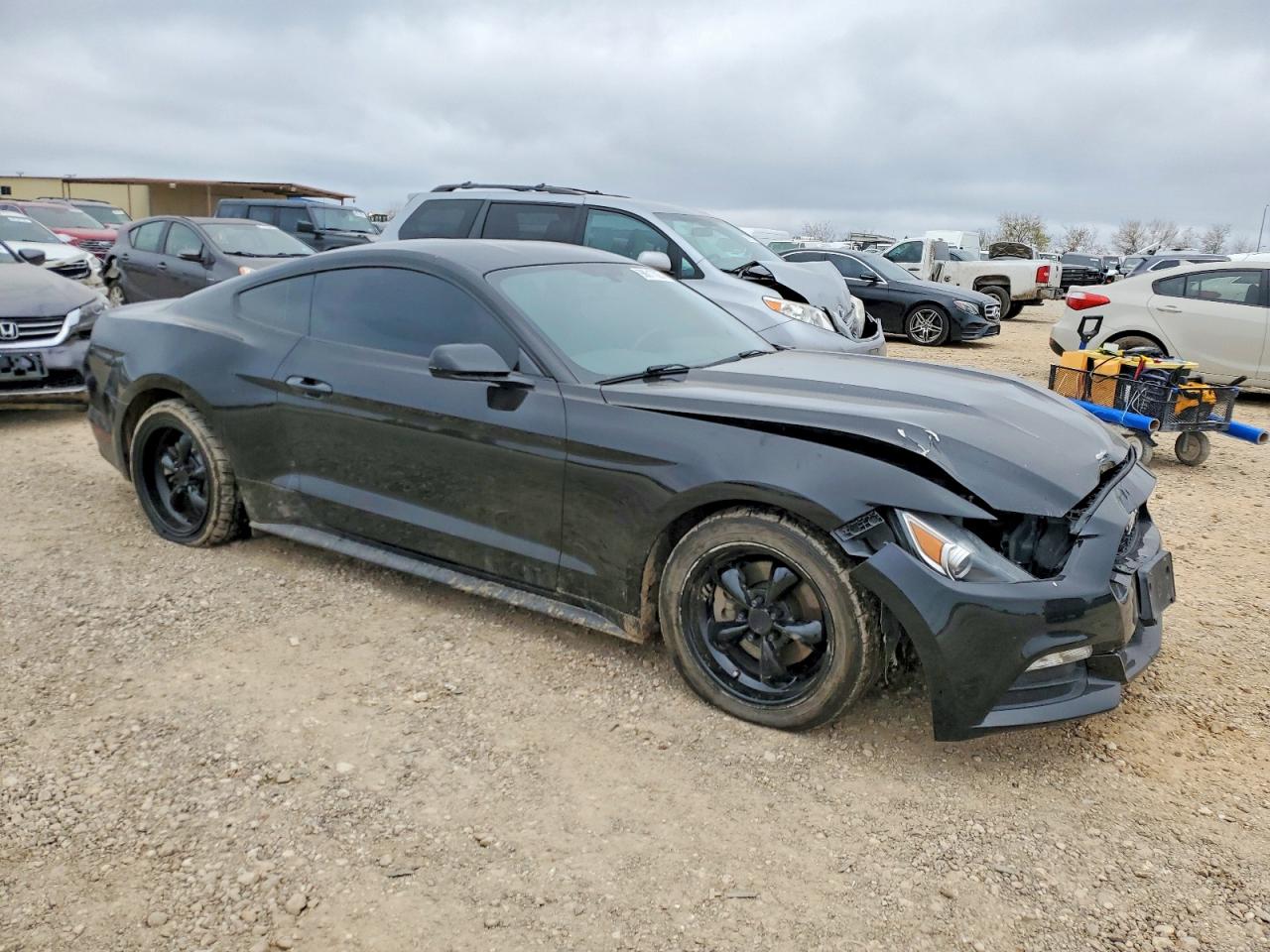 2016 FORD MUSTANG photo 7