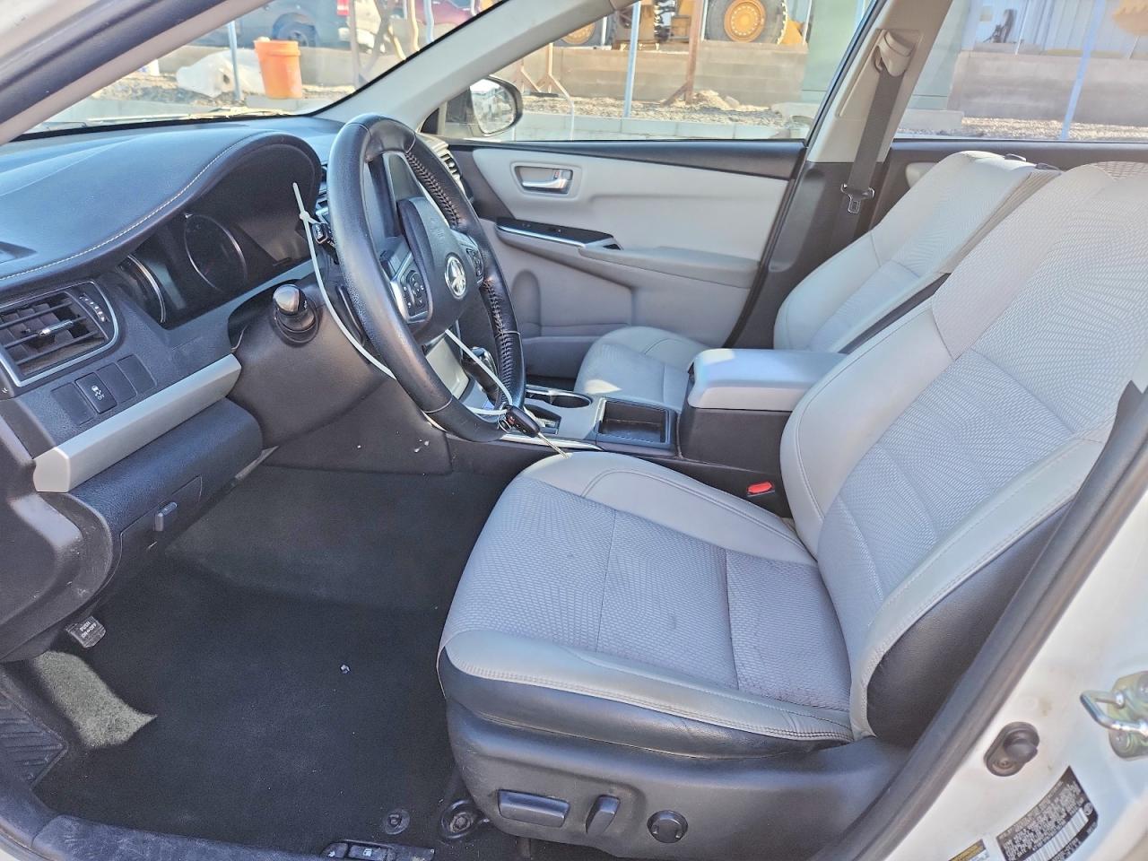 2016 TOYOTA CAMRY LE photo 7