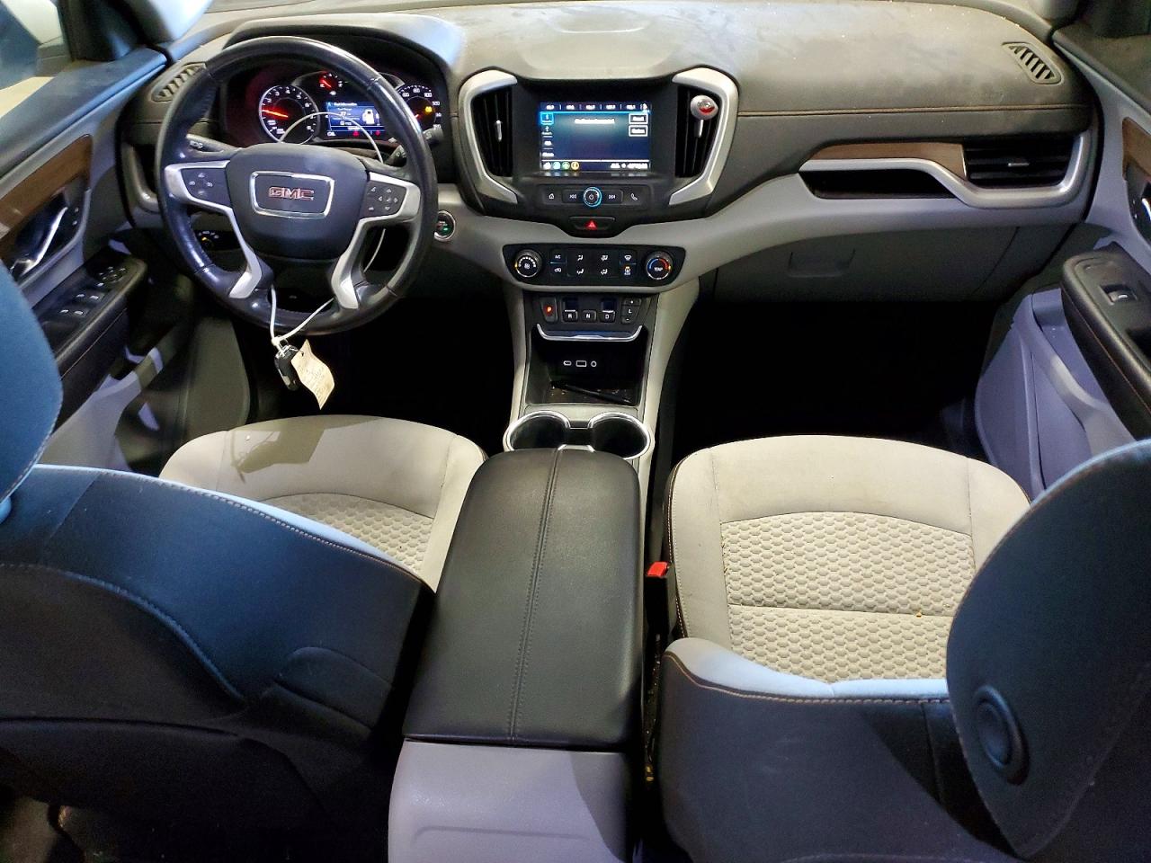 2019 GMC TERRAIN SLE photo 8
