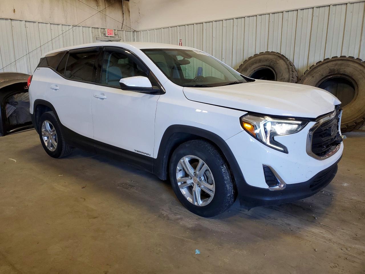 2019 GMC TERRAIN SLE photo 4