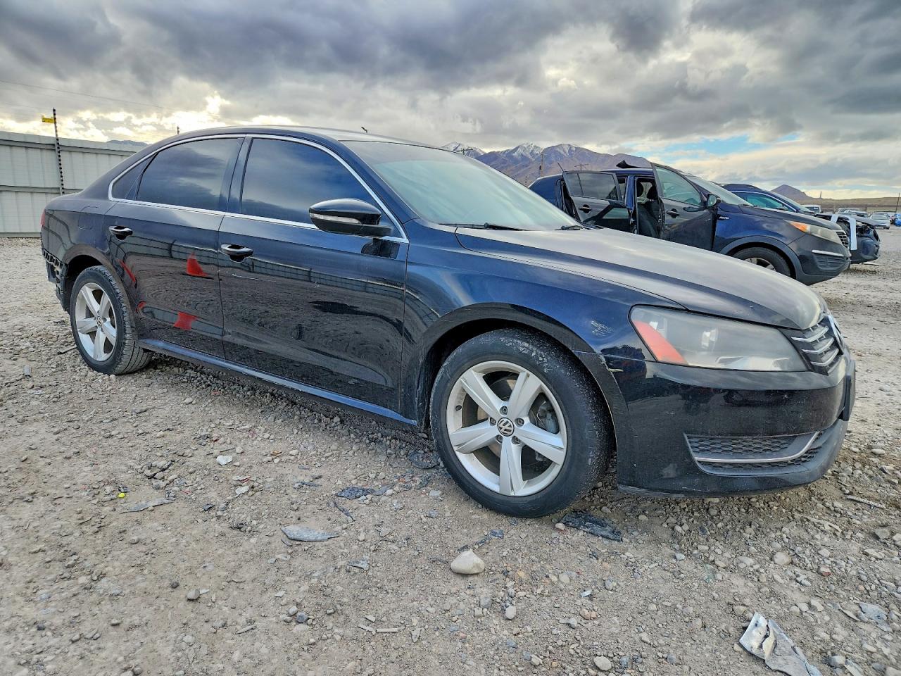 2012 VOLKSWAGEN PASSAT SE photo 4