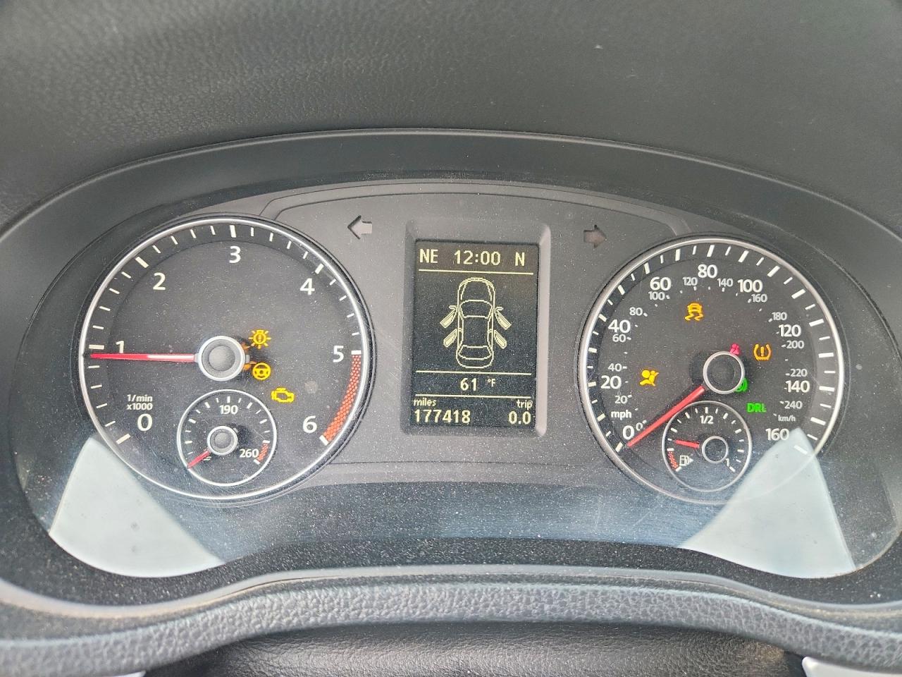 2012 VOLKSWAGEN PASSAT SE photo 9