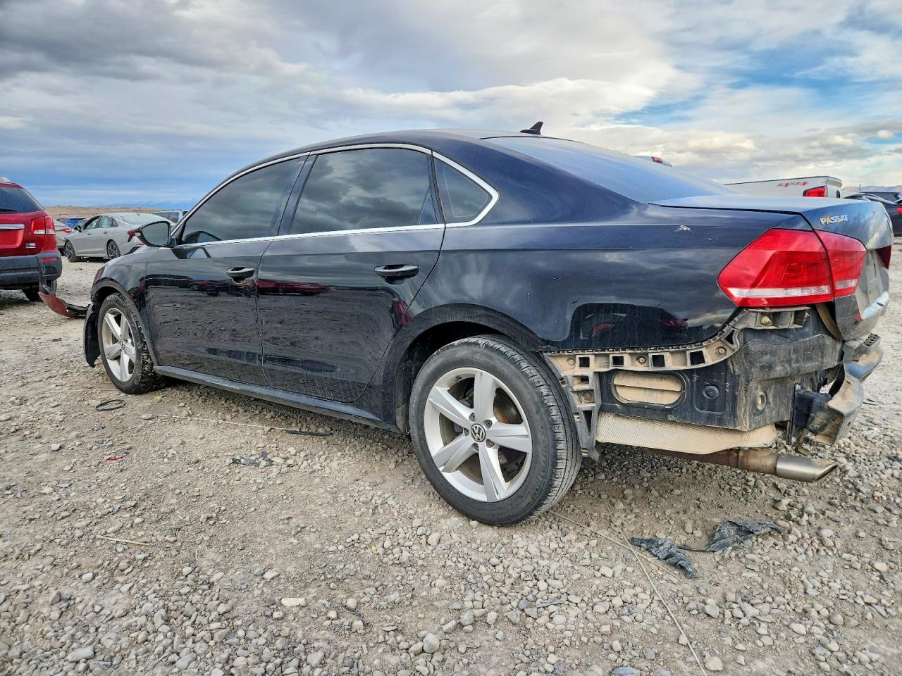 2012 VOLKSWAGEN PASSAT SE photo 2