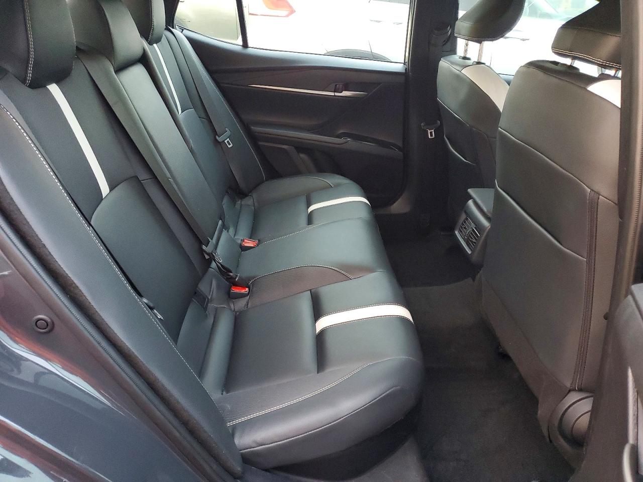 2025 TOYOTA CAMRY XSE photo 10