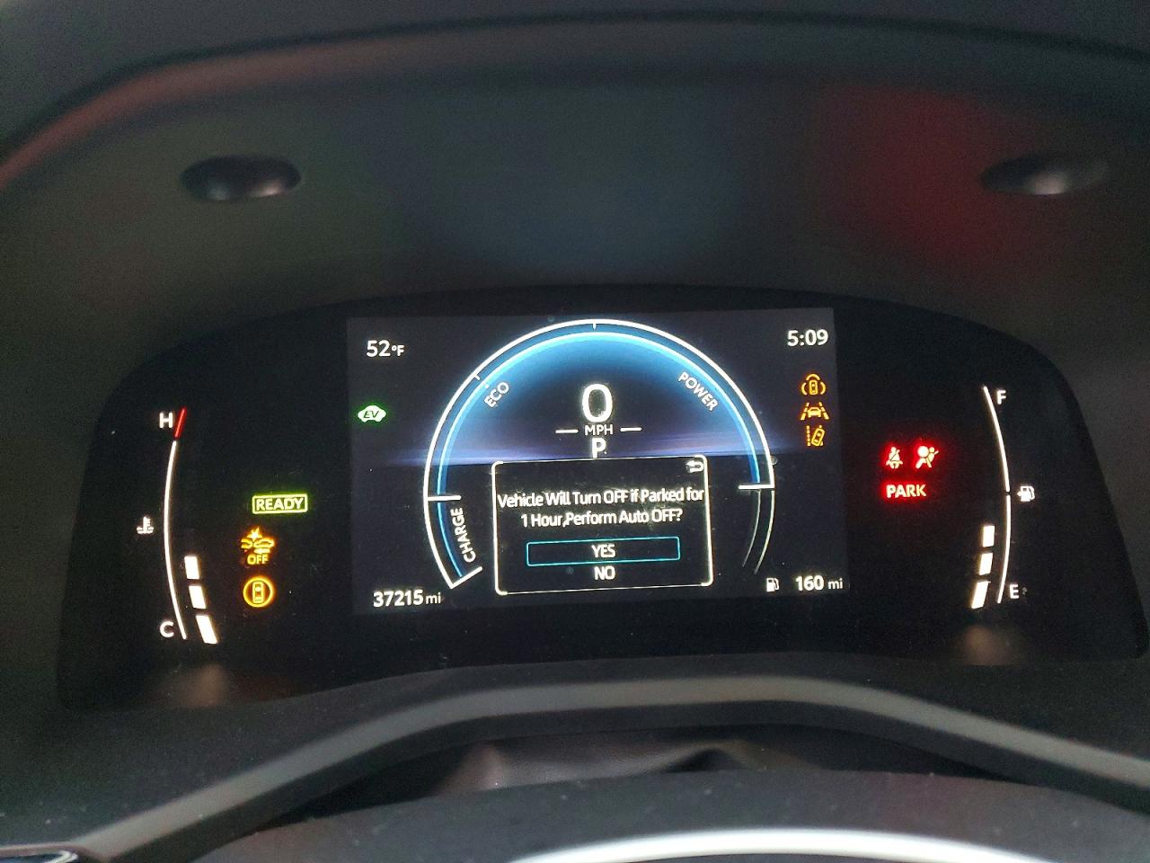 2025 TOYOTA CAMRY XSE photo 9