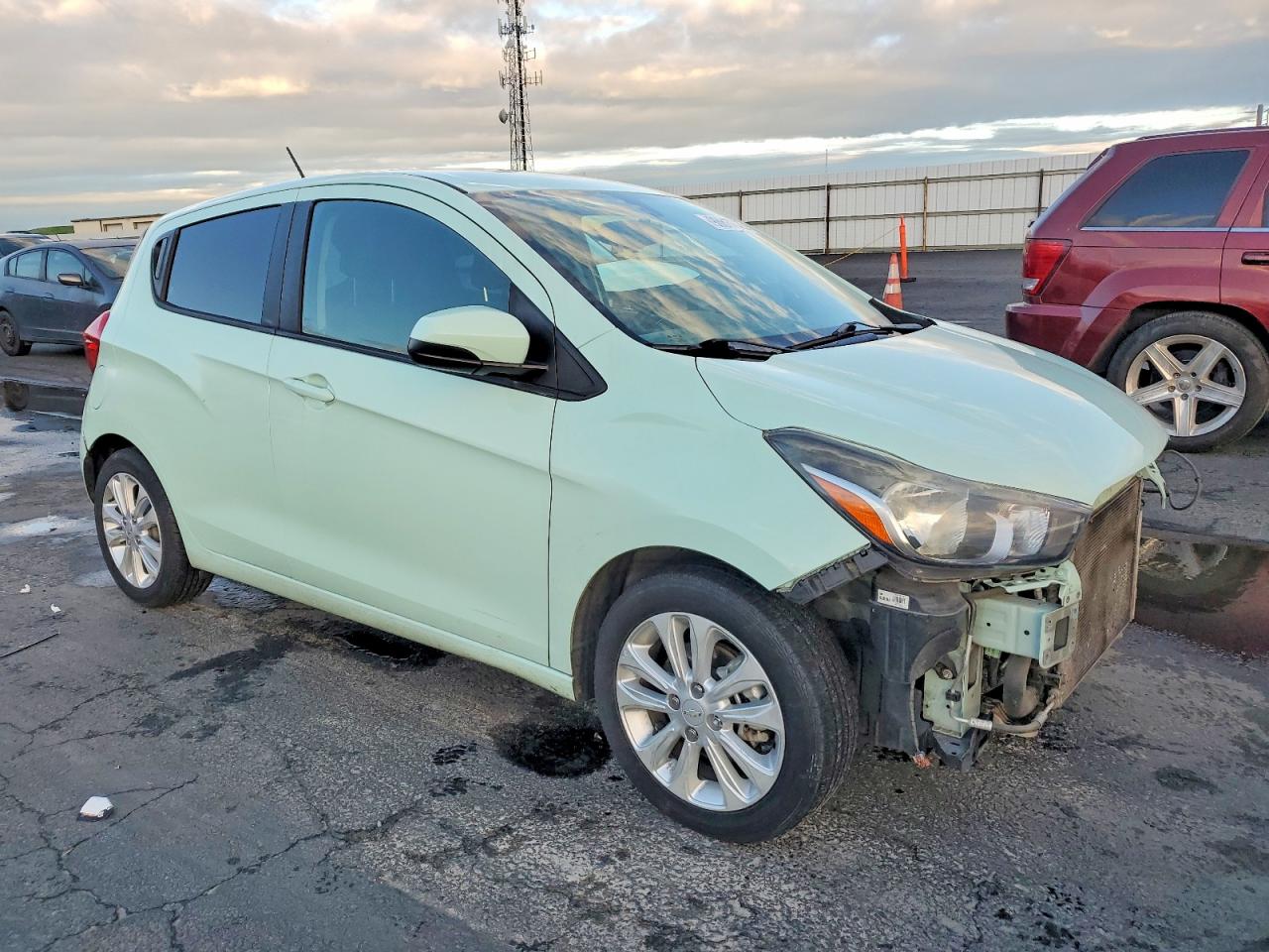 2017 CHEVROLET SPARK 1LT photo 4