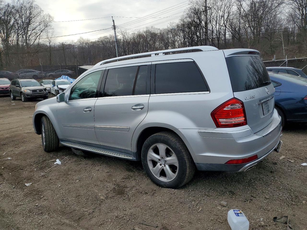 2012 MERCEDES-BENZ GL 450 4MATIC photo 2