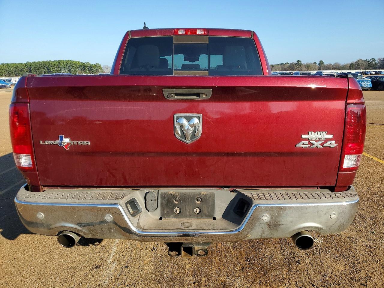 2017 RAM 1500 SLT photo 6