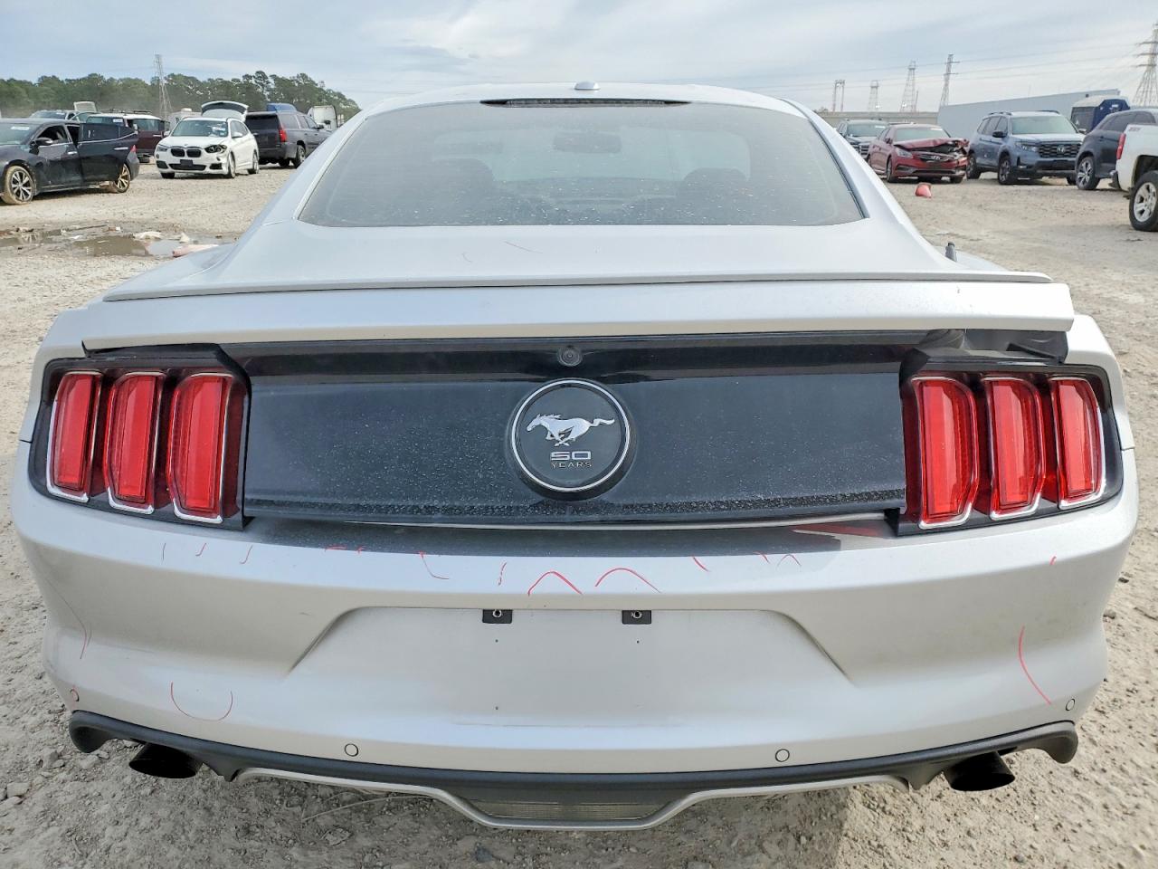 2015 FORD MUSTANG photo 6