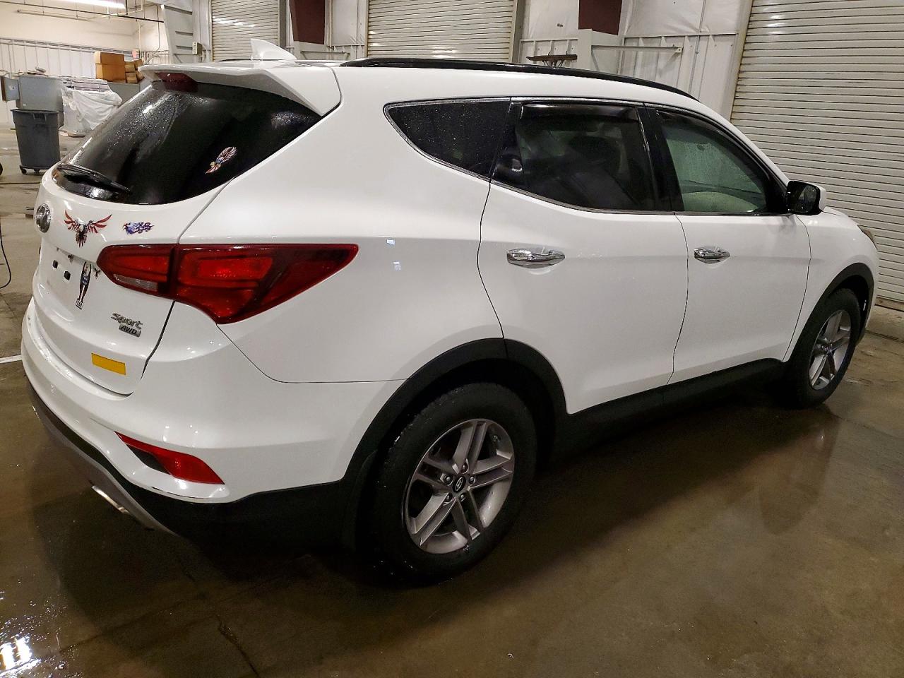 2017 HYUNDAI SANTA FE SPORT photo 3