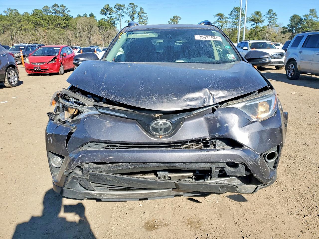 2017 TOYOTA RAV4 XLE photo 5